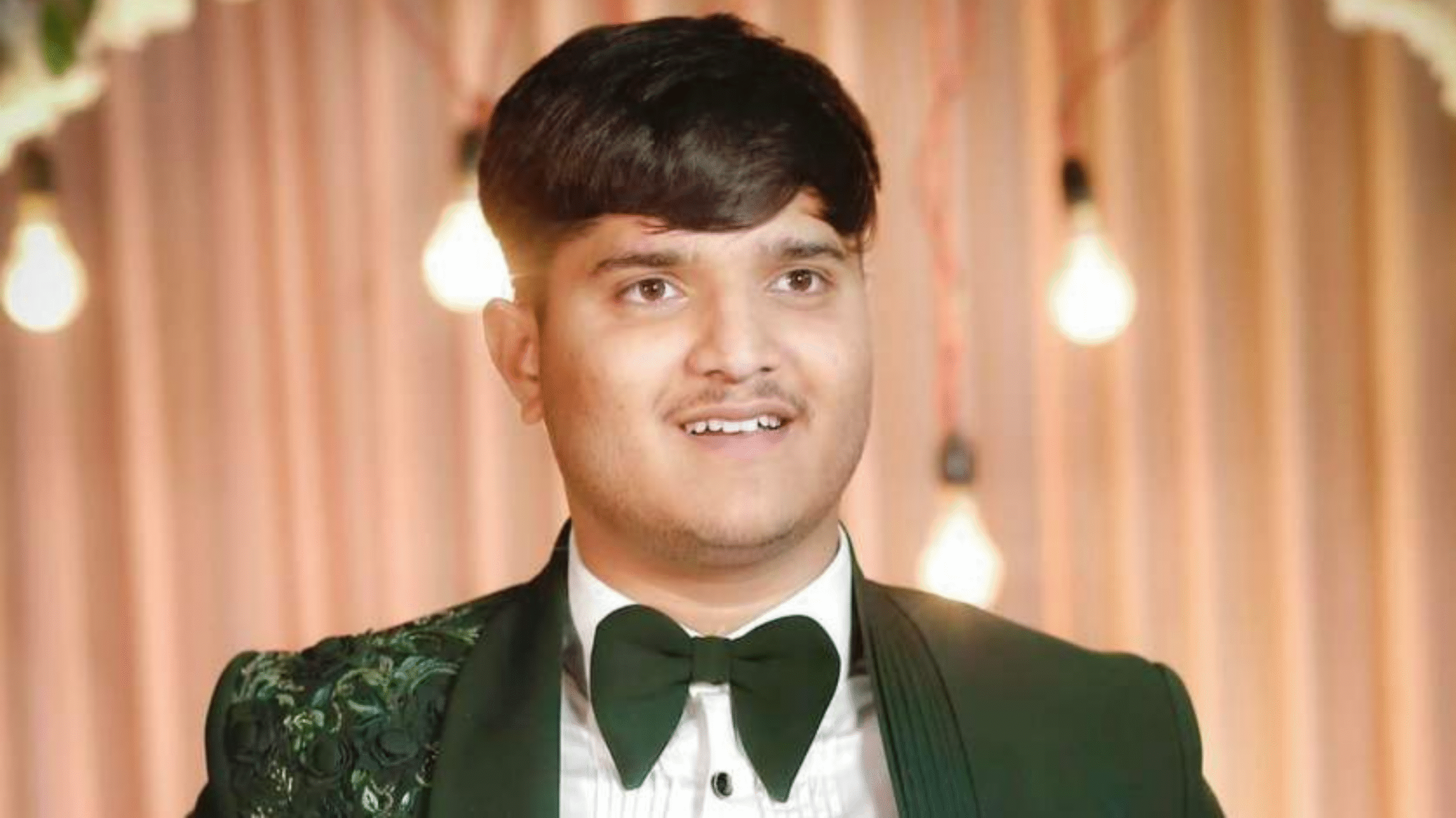 mridul tiwari net worth